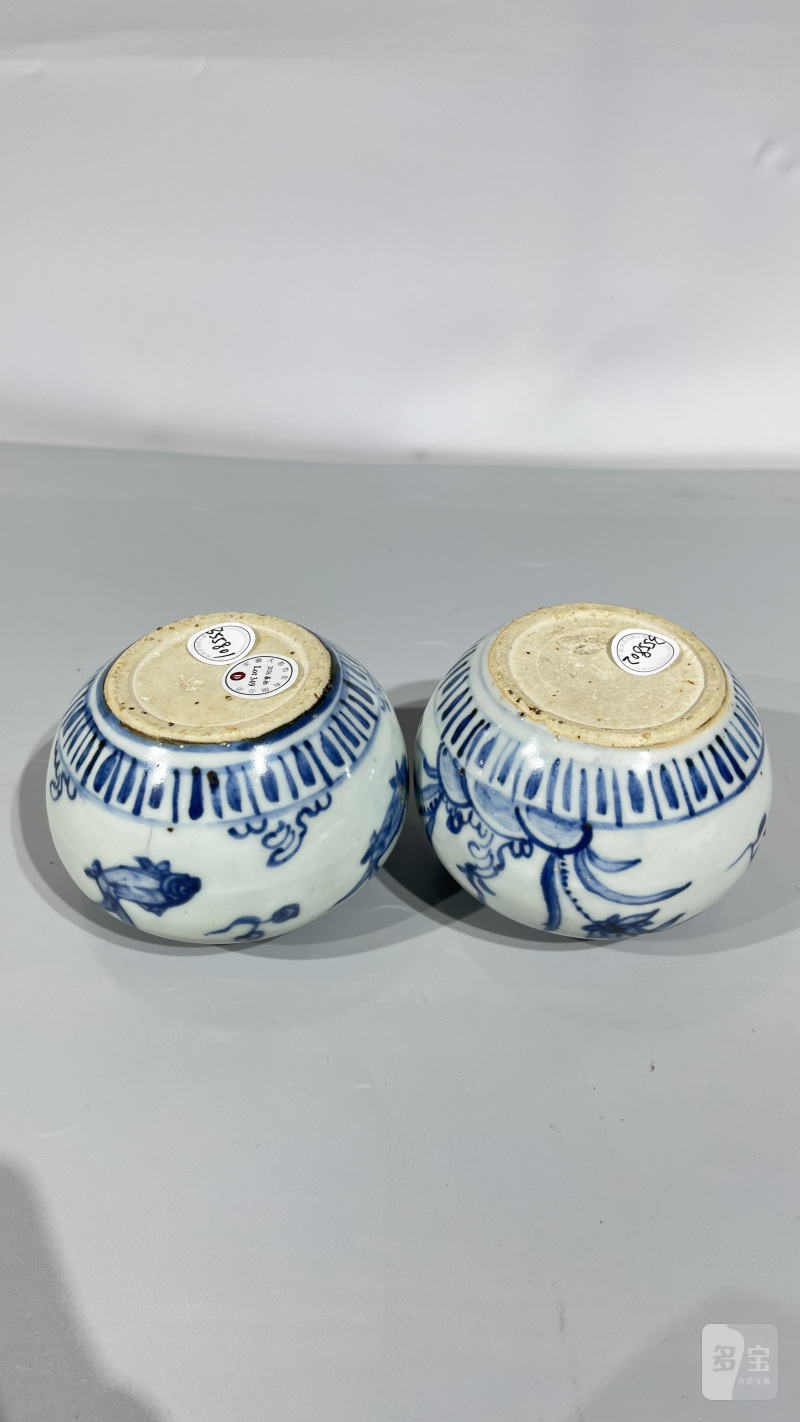 明中期 青花鱼纹、莲花纹盖罐（一组） - 图6